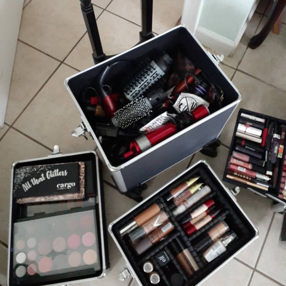 Professional Makeup Rolling Case: image 14